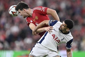 华体会登录-曼联绝杀热刺,莱万梅开二度欧冠