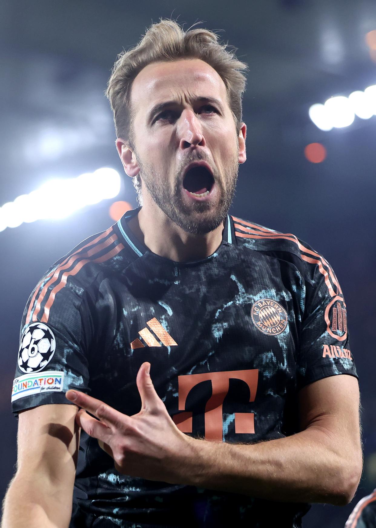 华体会hth-拜仁险胜里昂,卡瓦尼扑点救主欧冠的简单介绍  第2张 华体会hth-拜仁险胜里昂,卡瓦尼扑点救主欧冠的简单介绍  第2张