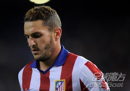 华体会app-马竞球迷高唱队歌，助威球队  第2张