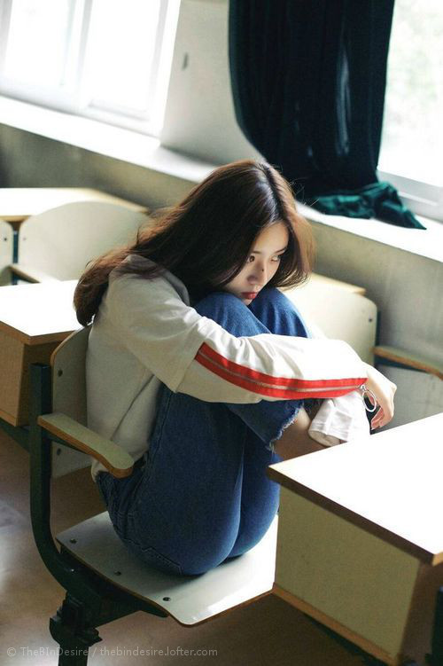 华体会体育-边界与反击，当橄榄球的狂野横扫足球的童话，卡马文加在风暴中心起舞  第2张